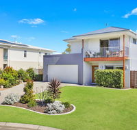 53 Northbeach Place Mudjimba - C Tourism
