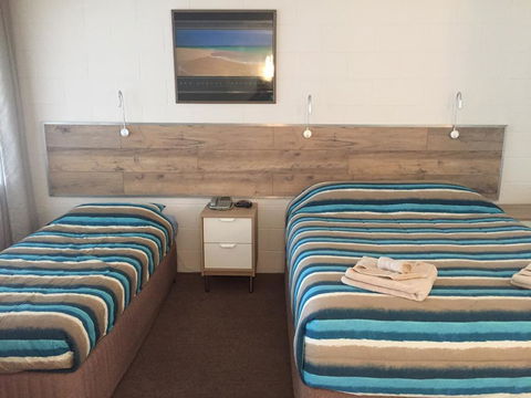 A & A Motel - C Tourism 3