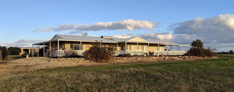 A Better Life Animal Sanctuary FarmStay - Private Two-Bedrooms, Lounge Room & Bathroom & Toilet, Shared Kitchen - C Tourism 0