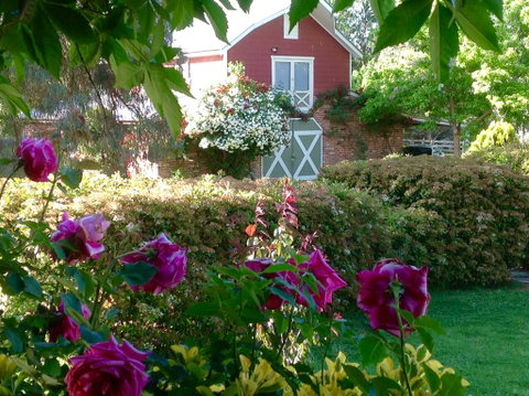 A Country Barn Retreat - C Tourism 0