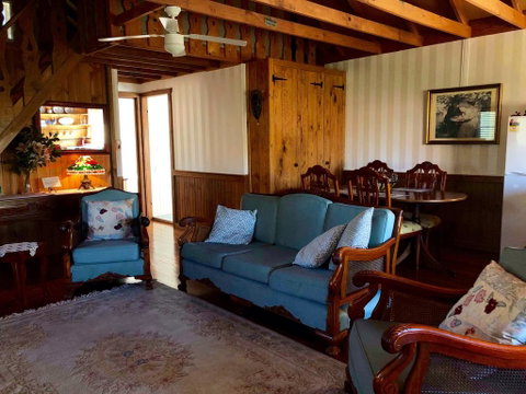 A Country Barn Retreat - C Tourism 3