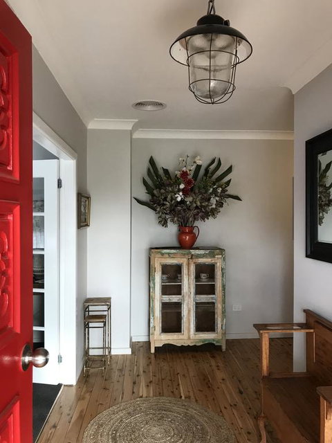 A House With A View, Molong. NSW - C Tourism 1