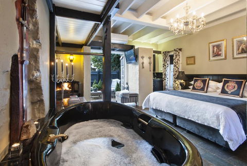 A Loft In The Mill Boutique Accommodation - C Tourism 3
