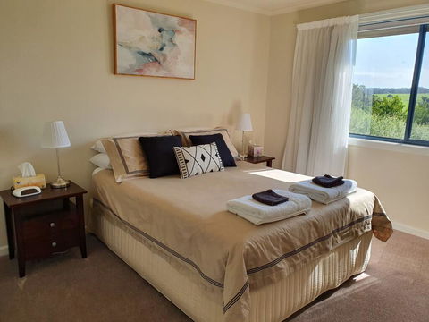 Abalone Guest Accommodation - C Tourism 3