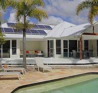 Abode  Byron - C Tourism