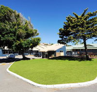 Abrolhos Reef Lodge - C Tourism