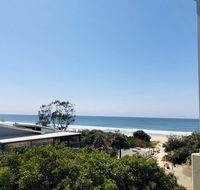 Absolute Beachfront - Cabarita Beach - Ocean Views - 3 Bed Apartment - C Tourism