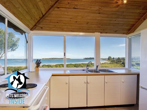 Absolute Beachfront 3BR 2BA Home W/ Beach Track - C Tourism 3