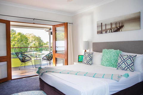 Absolute Lakefront - Port Douglas - C Tourism 3
