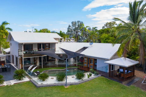 Absolute Lakefront - Port Douglas - C Tourism 1