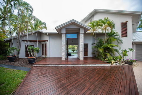 Absolute Lakefront - Port Douglas - C Tourism 2