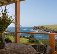 Absolute Oceanfront Cottage - C Tourism