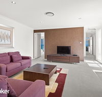 Absolute Waterfront  Anna Bay - C Tourism