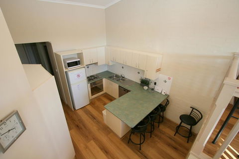 Acacia 5/2 Kirwan Close - C Tourism 3