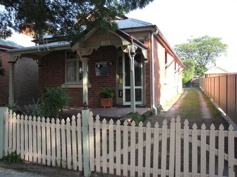 Acacia Cottage On Peel, Bathurst - C Tourism 2
