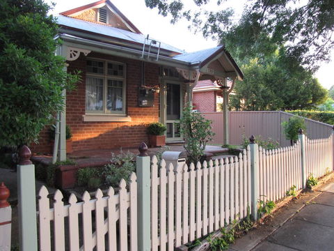 Acacia Cottage On Peel, Bathurst - C Tourism 1