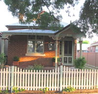 Acacia Cottage on Peel Bathurst - C Tourism