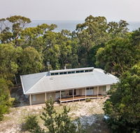 Acacia Lakehouse - The lake at your doorstep - C Tourism