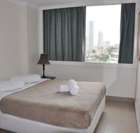 Accommodation Sydney City Centre - Hyde Park Plaza 3 bedroom 1 bathroom Apartment - C Tourism
