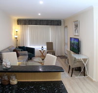 ADELAIDE CBD APARTMENT - 3BR 2BATH  CARPARK - C Tourism