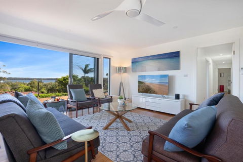 EAST52A - Lake Views - C Tourism 0