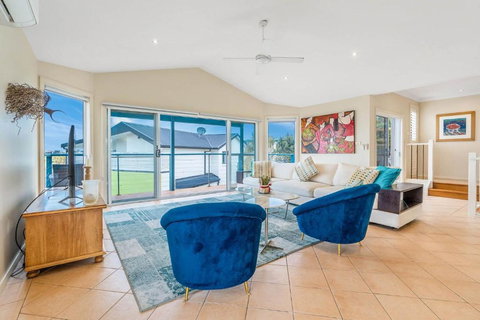 EastsHaven - C Tourism 4