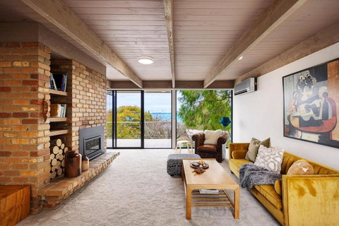 Echo Beach In Somers - C Tourism 0