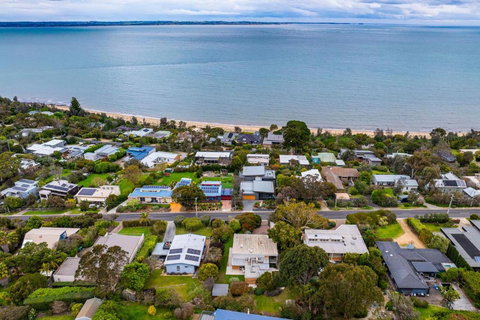 Echo Beach In Somers - C Tourism 3