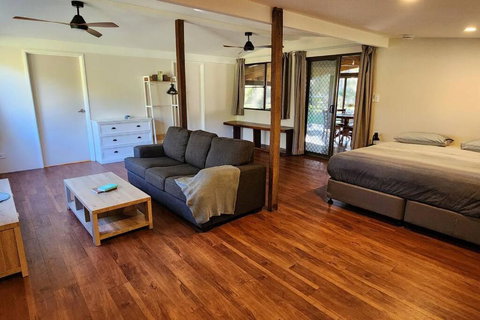 EcoRetreat 1770 - C Tourism 0