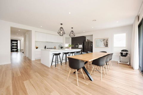 EDEN Spacious Torquay Family Escape - C Tourism 0