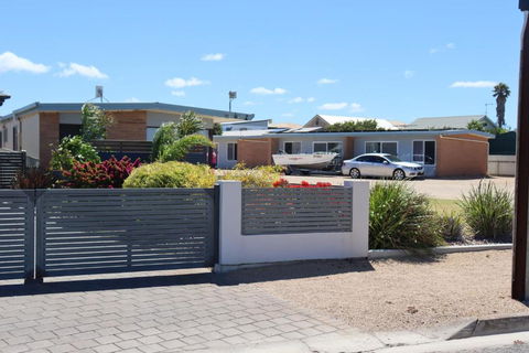 Edithburgh Foreshore Apartments - C Tourism 0