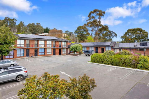 Econo Lodge Lilydale - C Tourism 1
