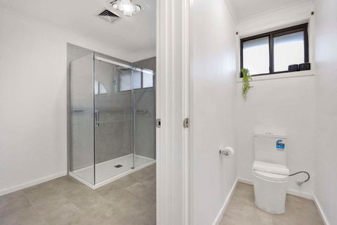 Econo Lodge Lilydale - C Tourism 4