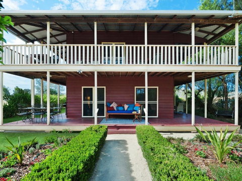 Elderslie House - C Tourism 1