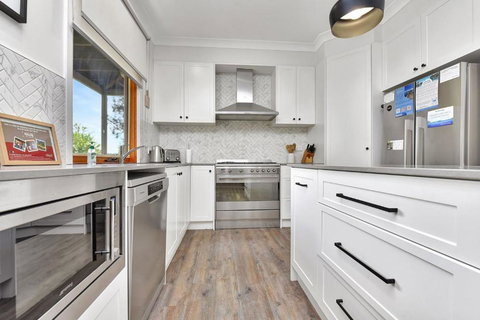 Elderslie House - C Tourism 2