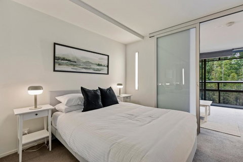 Elegant Harbourside 1-Bed With Private Balcony - C Tourism 1