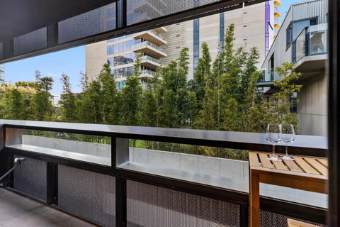 Elegant Harbourside 1-Bed With Private Balcony - C Tourism 4