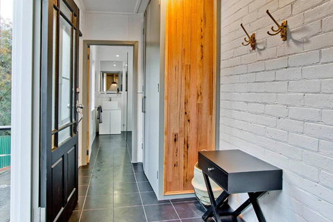 Elements Of Goulburn - C Tourism 4