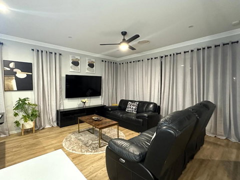 Elements In Stadium - C Tourism 0