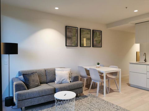 EQ Tower Modern Apartments Melbourne Central CBD - C Tourism 2