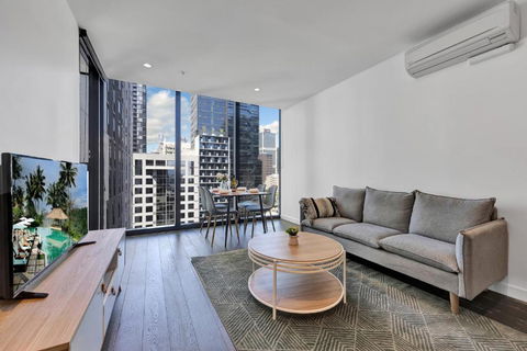 EQ Tower Modern Apartments Melbourne Central CBD - C Tourism 1