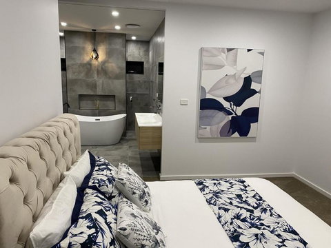 Fairy Meadow Beach House - C Tourism 2