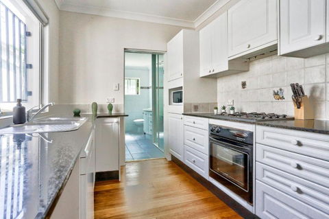 Gorgeous 2 Bedroom House Ultimo 2 E-Bikes Included - C Tourism 4