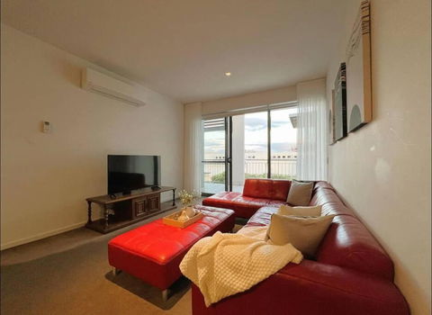 GW24-1 BATH 2 BR At The Glen With FREE Parking And Balcony - C Tourism 3