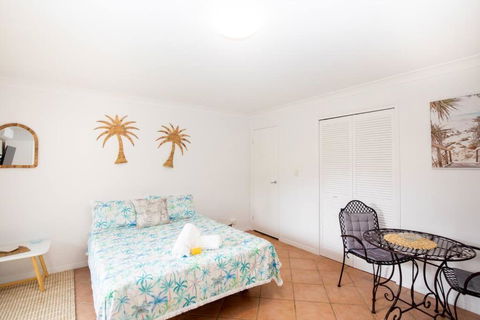 GORGEOUS STUDIO + 100M TO BEACH + POOL - C Tourism 0