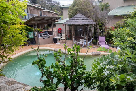 GORGEOUS STUDIO + 100M TO BEACH + POOL - C Tourism 1