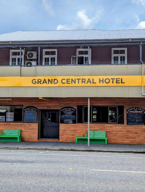GRAND CENTRAL HOTEL PROSERPINE - C Tourism 2
