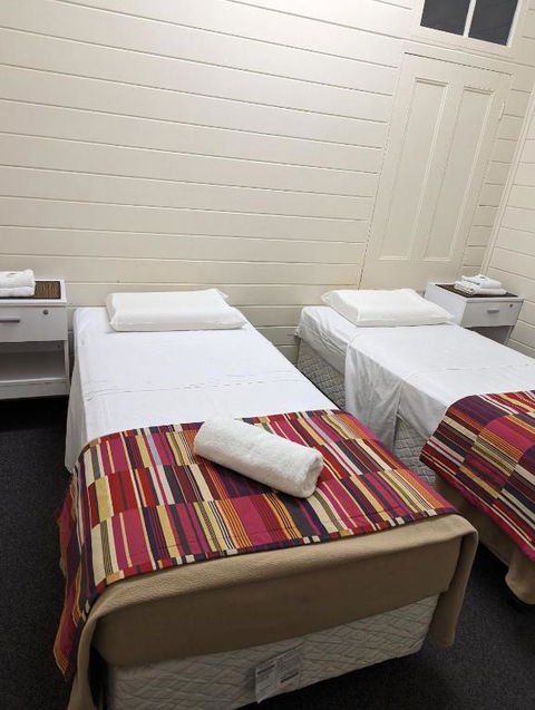 GRAND CENTRAL HOTEL PROSERPINE - C Tourism 4