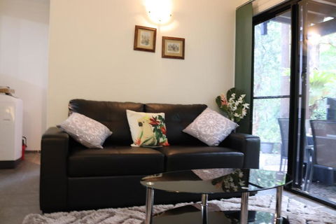 GREEN TREES CHALET Australia Zoo Close By - C Tourism 4