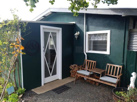 Handsome Hills Dairy Retreat - C Tourism 0